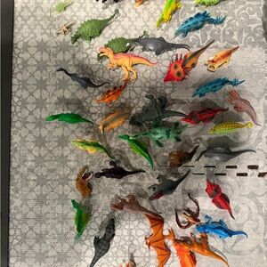 AMAZING ORIENTAL TRADING COMPANY DINOSAUR COLLECTION - 45 DINOSAURS